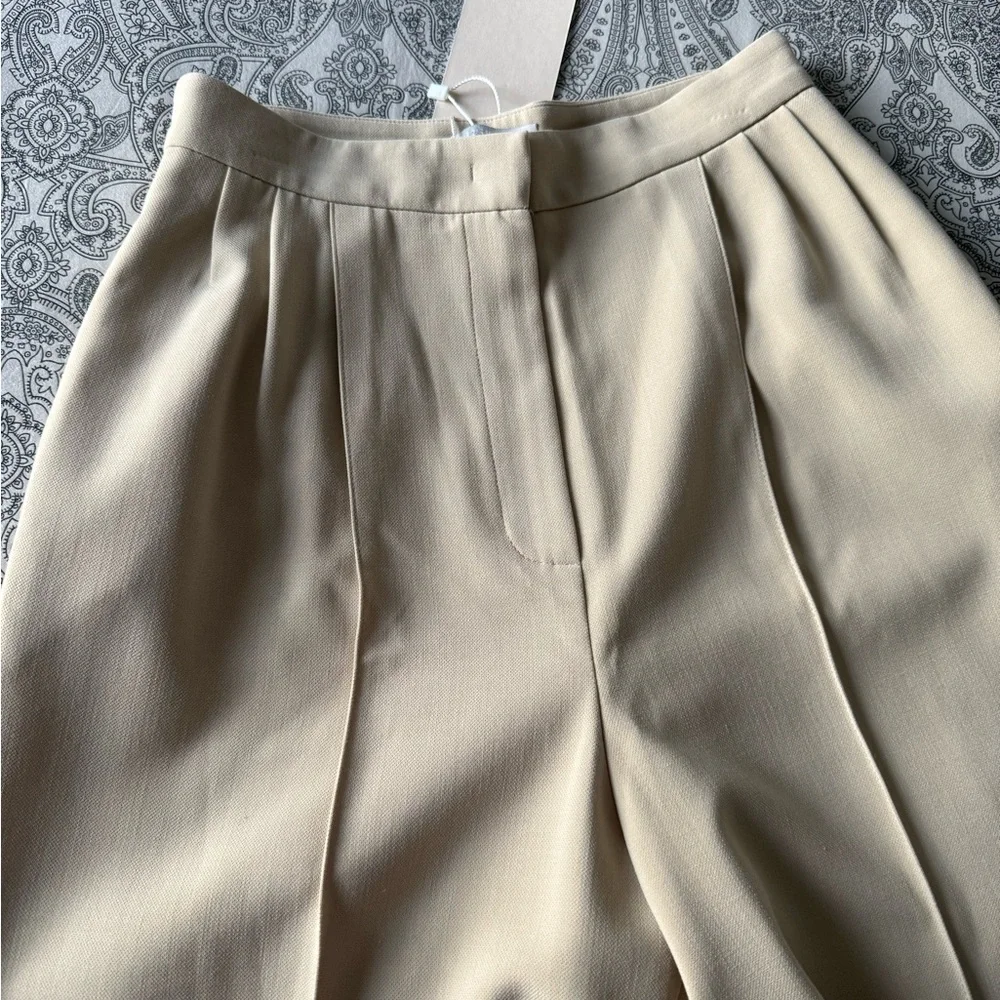 12STOREEZ Cream Pleated Trousers - Picture 9 of 10